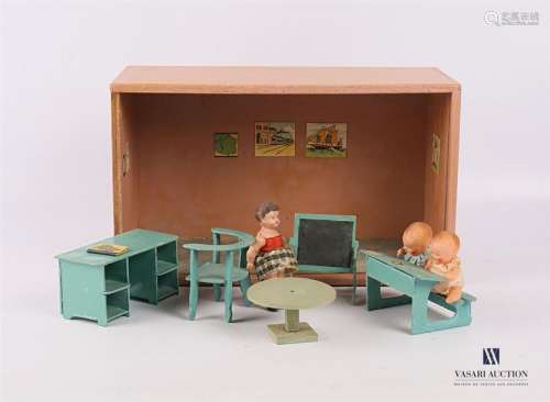 Dolls' furniture School room in pink painted wood …
