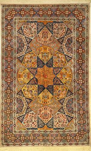 Fine Esfahan 'Haghighi' Rug old 'Signed' (yellow silk