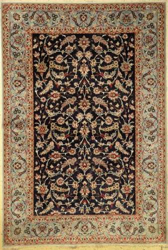 Isfahan fine Rug, Persia, approx. 50 years, wool with