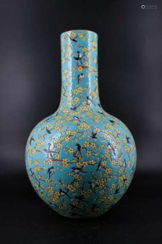 Large Qing Porcelain Famille Rose Sorrow Vase