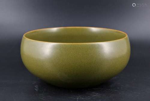 Qing Porcelain Tea Dust Green Bowl