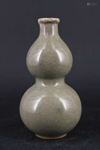 Chinese Song Porcelain Gourd Vase