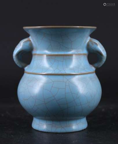 Chinese Song Porcelain Ruyao Vase