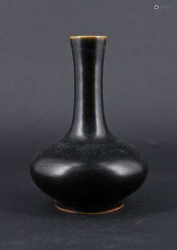 Chinese Qing Porcelain Black Glaze Vase