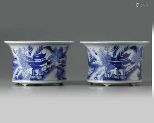 A PAIR OF CHINESE BLUE AND WHITE LANDSCAPE JARDINI…