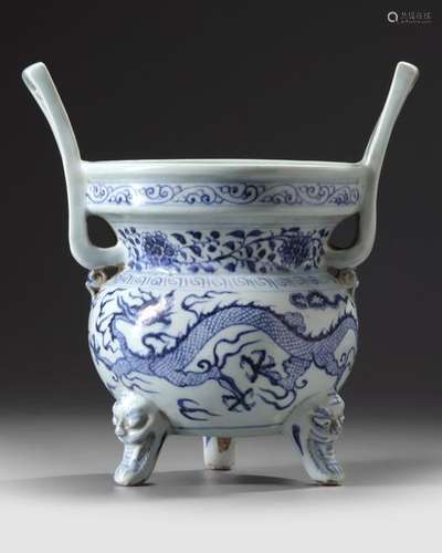 A CHINESE BLUE AND WHITE 'DRAGON' TRIPOD CENSER