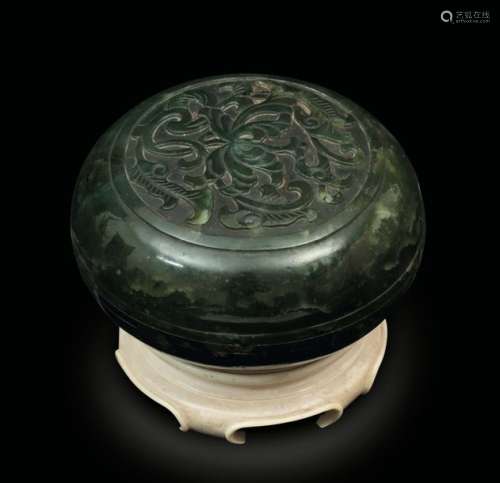 A jade box, China, Qing Dynasty