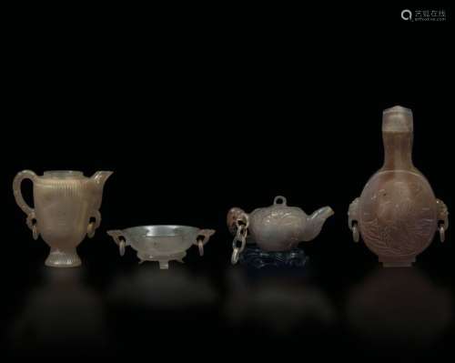 A lot of four agate items, China, 17 1800s