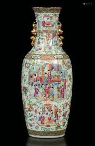 A Canton vase, China, Qing Dynasty, 1800s