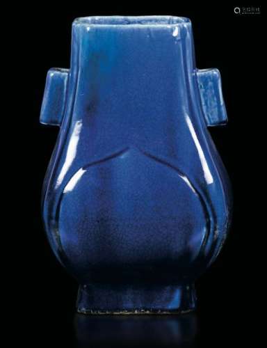 A blue porcelain vase, China, Qing Dynasty