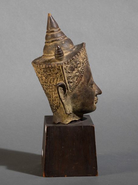 a bronze buddha head, thailand, ayatthaya, 1600s