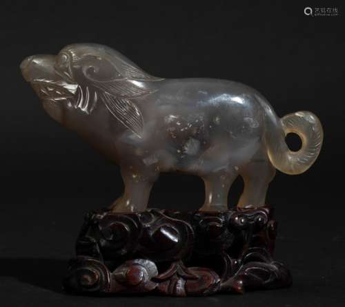 An agate lion, China, 1900s