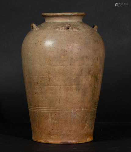 A grès vase, China, Ming Dynasty, 1600s