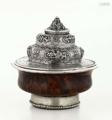 A rootwood cup with silver lid, Tibet, 1800s