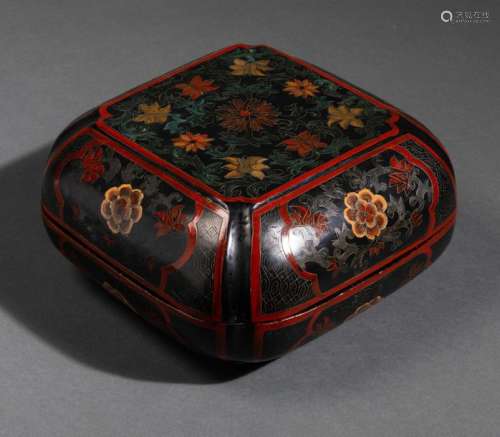 A lacquered box, China, Qing Dynasty, 1800s
