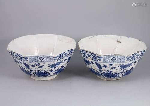 DELFT. Two octagonal blue and white earthenware WA…