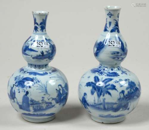 Fake pair of blue and white porcelain double bottl…