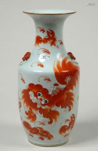 Polychrome porcelain vase of China decorated with …