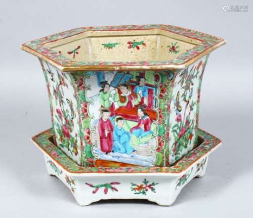 A 19TH CENTURY CHINESE CANTON FAMILLE ROSE PORCELAIN JARDINIERE & TRAY, the body of the jardinere