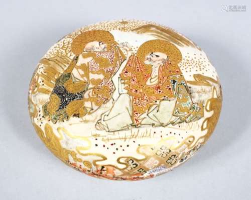 A GOOD JAPANESE LATE MEIJI PERIOD SATSUMA BOX & COVER OF IMMORTALS, The box decorated ith scenes