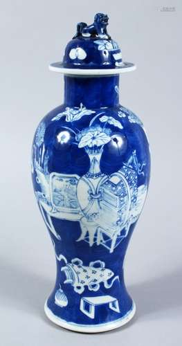 A GOOD 19TH CENTURY CHINESE BLUE & WHITE PORCELAIN BALUSTER VASE & COVER, the body decorated with