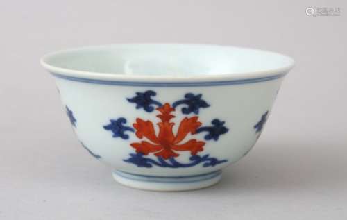 A GOOD CHINESE BLUE, WHITE & UNDERGLAZE RED PORCELAIN BOWL, the bowl decorated with scenes of formal