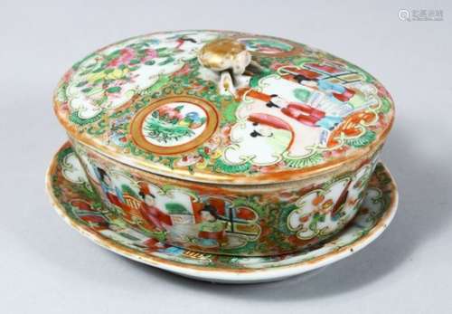 A 19TH CENTURY CHINESE CANTON FAMILLE ROSE PORCELAIN BOX COVER & TRAY, the body of the three