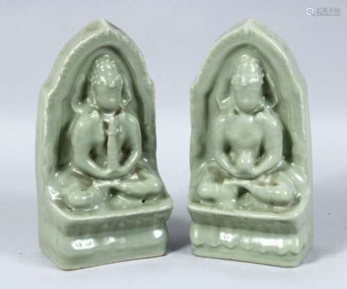A PAIR OF LATE 19TH / EARLY 20TH CENTURY CHINESE CELADON PORCELAIN FIGURES / BOOKENDS OF BUDDHA /