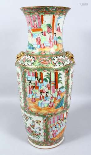 A LARGE 19TH CENTURUY CHINESE CANTON FAMILLE ROSE PORCELAIN VASE, the body of the vase decorated