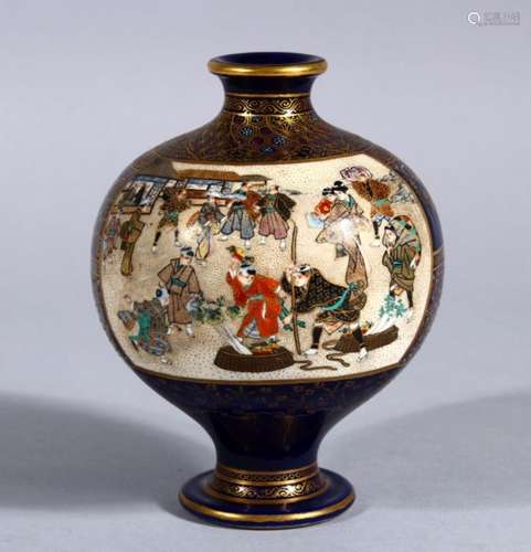 A FINE QUALITY JAPANESE MEIJI PERIOD SATSUMA VASE BY KINKOZAN, the body of the globular shaped