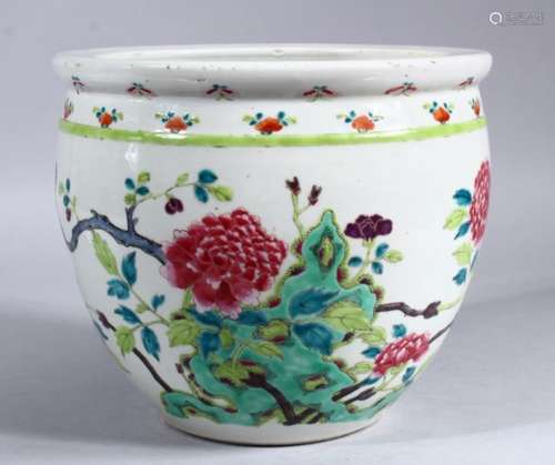 A GOOD 19TH CENTURY CHINESE FAMILLE ROSE PORCELAIN FISH BOWL, the bowl decorated to depict scenes of