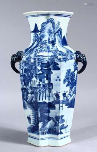 A 18TH / 19TH CENTURY CHINESE BLUE & WHITE PORCELAIN DRAGON VASE, the vase with two scenes, one side