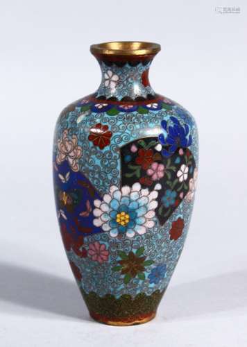 A SMALL JAPANESE MEIJI PERIOD CLOISONNE VASE, the vase with a turquoise ground with decoration