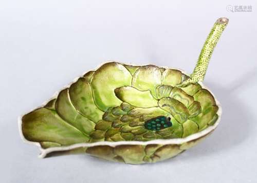 A GOOD 19TH / 20TH CENTURY CHINESE GREEN GLAZE MOULDED LEAF PORCELAIN WATER DROPPER, shoped in the