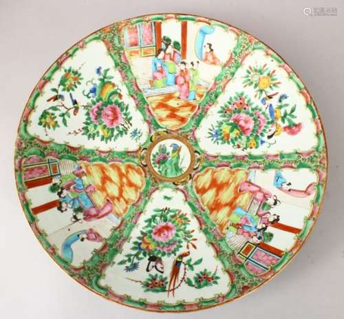 A LARGE 19TH CENTURY CHINESE CANTON FAMILLE ROSE PORCELAIN CHARGER, with panel decoration