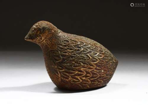 A SMALL ISLAMIC CAST BRONZE MODEL OF A QUAIL, 9.5cm wide.