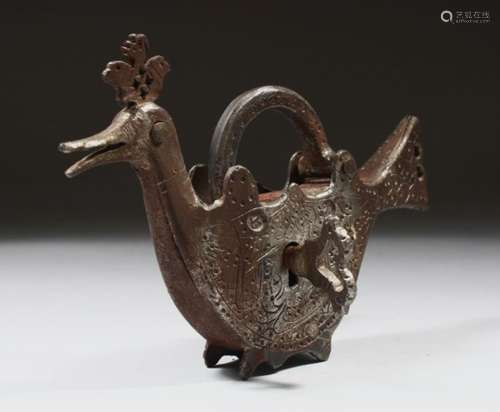 AN UNUSUAL STEEL SAFAVID PADLOCK IN THE FORM OF A BIRD, 15cm wide.