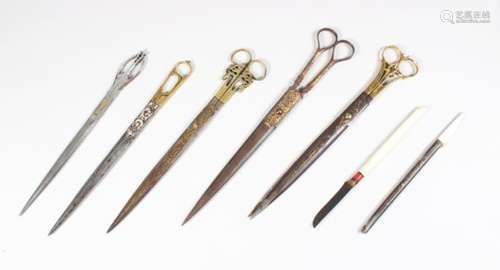 A COLLECTION OF SEVEN 18TH / 19TH CENTURY TURKISH OTTOMAN SCISSORS AND CALLIGRAPHIC KNIVES, most