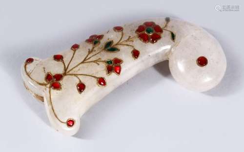 A GOOD EARLY 20TH CENTURY INDIAN MUGHAL CARVED JADE DAGGER KHANJAR HANDLE,the unusual carved