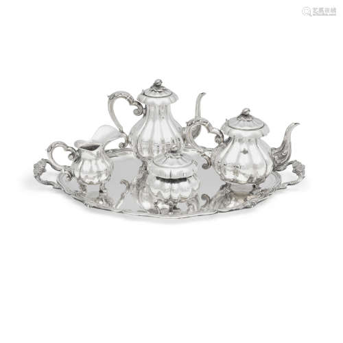 An Italian 800 standard silver five piece tea and coffee service  by Ezio Ugolini, Florence, 20th century