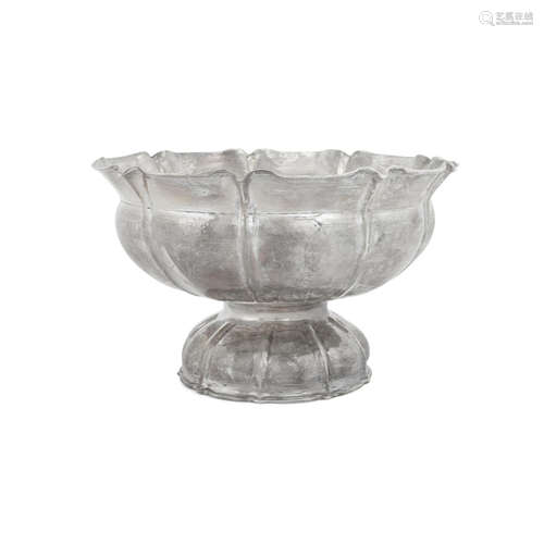 A Greek hand hammered sterling silver footed centerpiece bowl  by Xeipos, 2nd half of 20th century