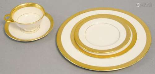 Haviland Anthena porcelain dinnerware set, setting for