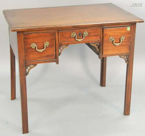 George III mahogany dressing table, with three drawers,