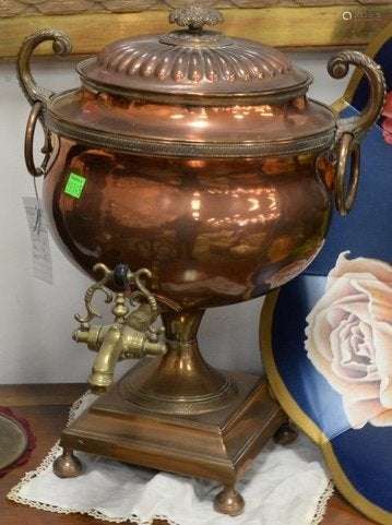 Copper and brass tea urn, circa 1790, illustrated in Sc