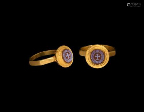 Byzantine Wreath Gemstone in Gold Ring