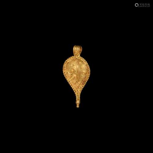 Roman Gold Teardrop Pendant