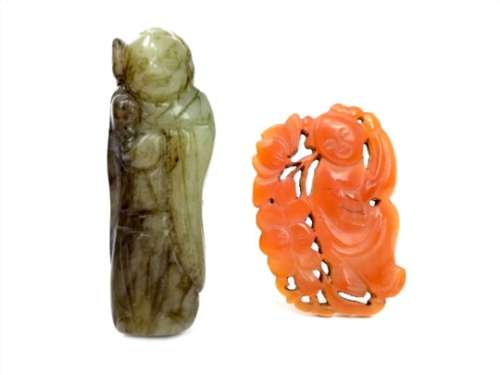 A 20TH CENTURY CHINESE JADE CARVING OF SHOU LAO AND A BROOCH