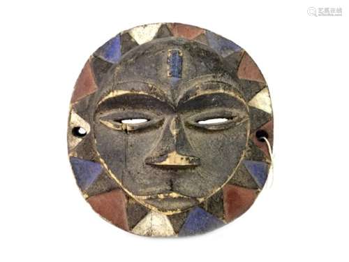 AN EKET ABUBOM MASK