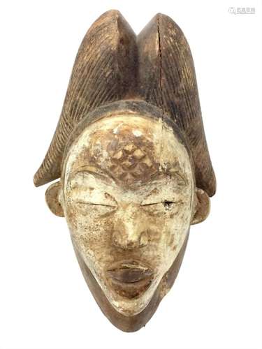 A PUNU OKUYI MASK