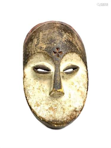 A KWELE MASK